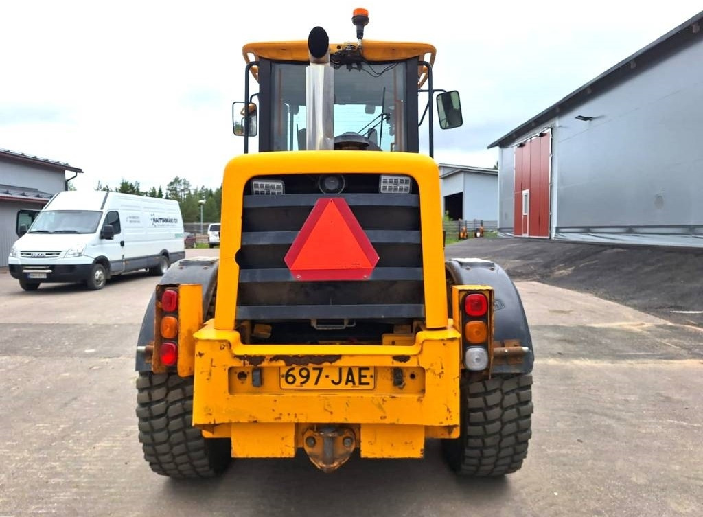JCB MYYTY! SOLD! 412S PALAPINTARENKAAT - Wheel loader: picture 3 JCB MYYTY! SOLD! 412S PALAPINTARENKAAT - Wheel loader: picture 3