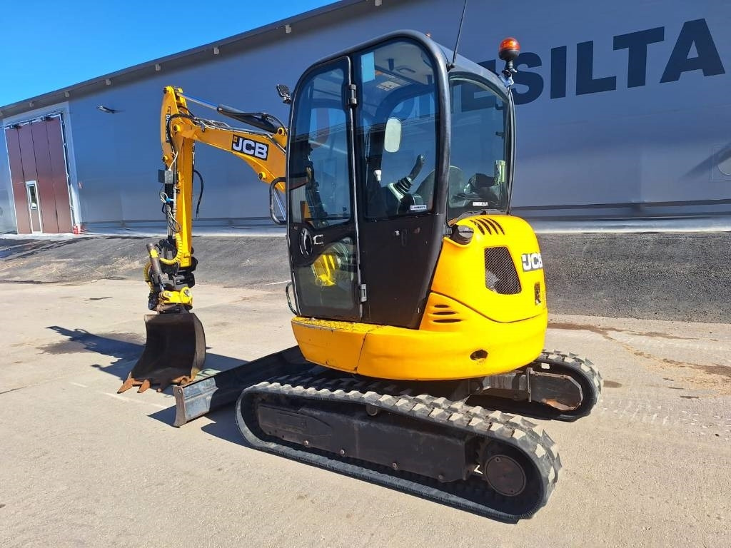 JCB MYYTY! SOLD! 8030 PYÖRITTÄJÄLLÄ - Mini excavator: picture 2 JCB MYYTY! SOLD! 8030 PYÖRITTÄJÄLLÄ - Mini excavator: picture 2
