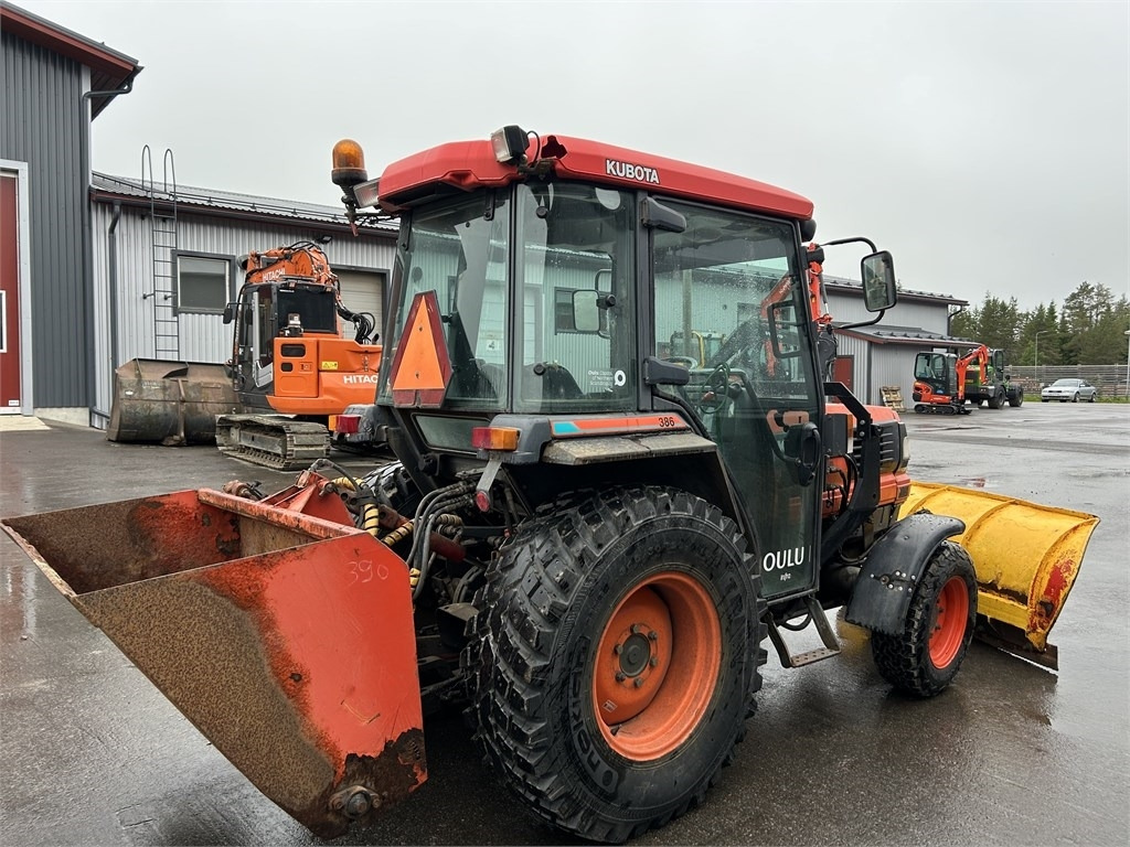 Kubota L 3600 AURA JA HIEKOTIN - Municipal tractor: picture 4 Kubota L 3600 AURA JA HIEKOTIN - Municipal tractor: picture 4