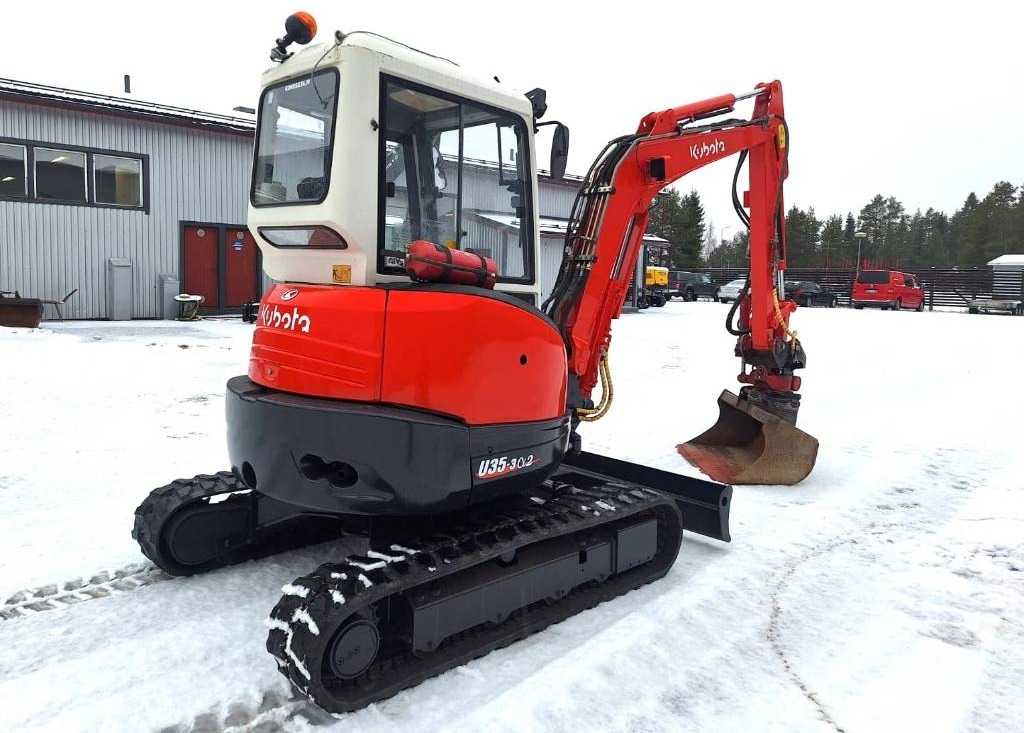 Kubota U35-3a-2 PYÖRITTÄJÄLLÄ - Mini excavator: picture 4 Kubota U35-3a-2 PYÖRITTÄJÄLLÄ - Mini excavator: picture 4
