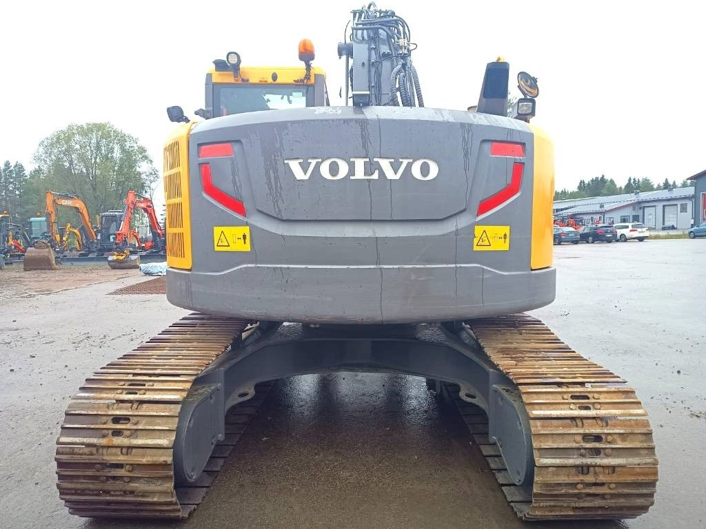 Volvo ECR235DL PYÖRITTÄJÄLLÄ - Crawler excavator: picture 4 Volvo ECR235DL PYÖRITTÄJÄLLÄ - Crawler excavator: picture 4