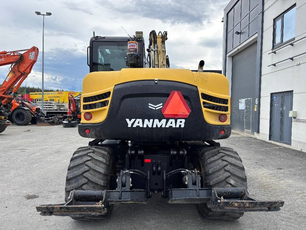 Yanmar B110W PYÖRITTÄJÄLLÄ - Wheel excavator: picture 3 Yanmar B110W PYÖRITTÄJÄLLÄ - Wheel excavator: picture 3
