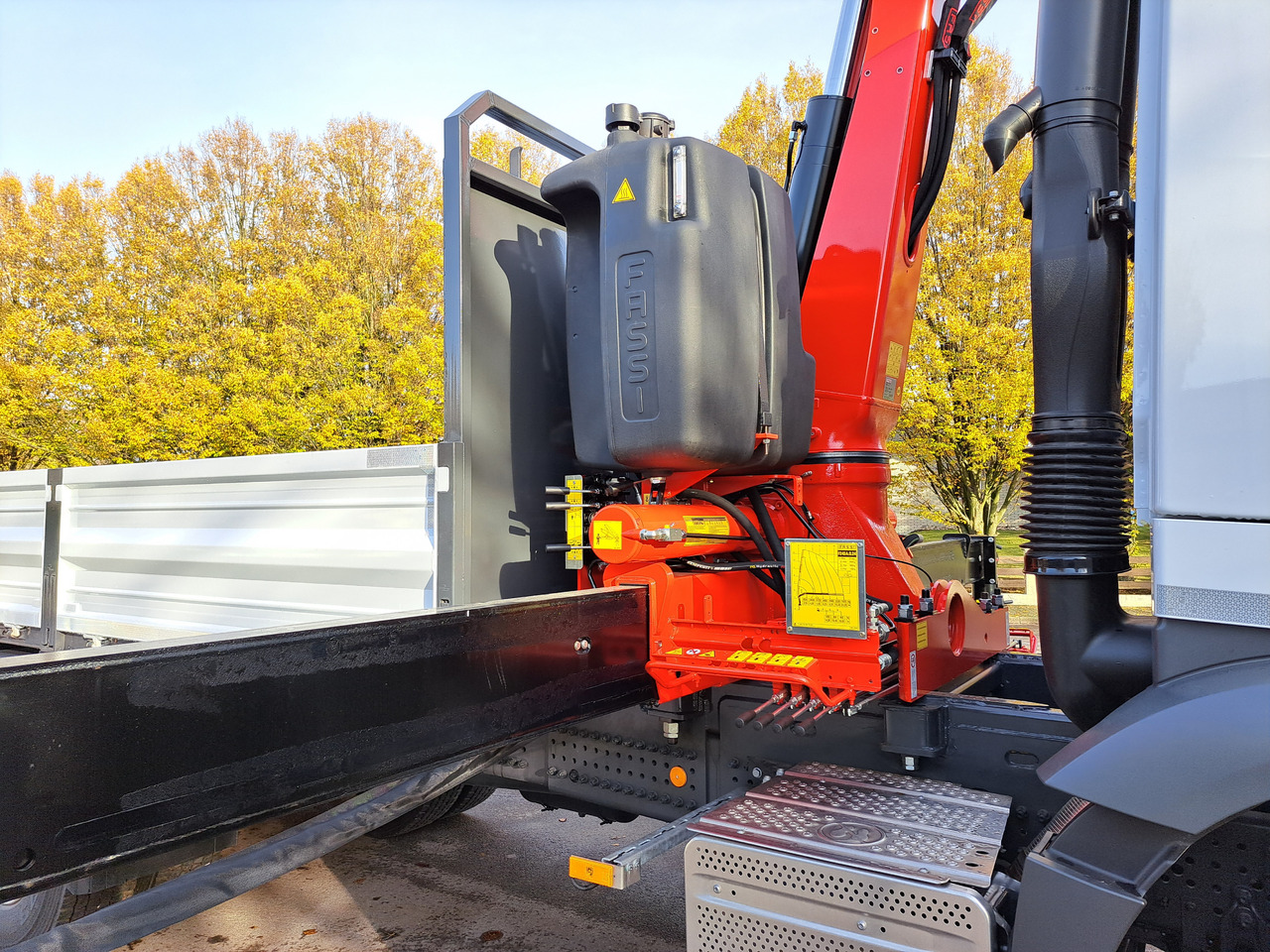 New Dropside/ Flatbed truck, Crane truck MERCEDES-BENZ AROCS 3340 CRANE FASSI F245 FLATBED TWISTLOCK EURO 3: picture 7