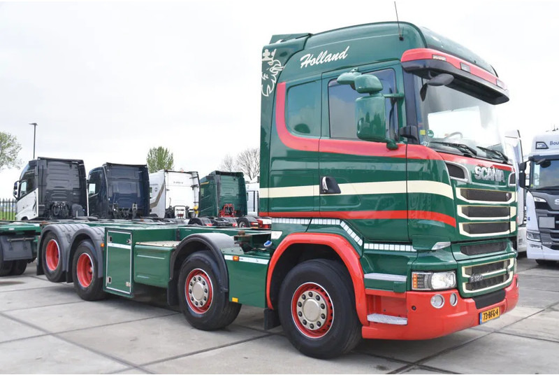 Scania R520 HL V8 8x2 - EURO 6 - MANUAL - RETARDER - WHEELBASE: 510 cm - 10 TONS FRONT AXLE - XENON - - Container transporter/ Swap body truck: picture 2 Scania R520 HL V8 8x2 - EURO 6 - MANUAL - RETARDER - WHEELBASE: 510 cm - 10 TONS FRONT AXLE - XENON - - Container transporter/ Swap body truck: picture 2