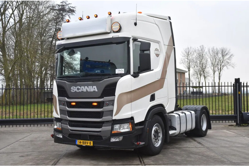 Scania R500 NGS 4x2 - RETARDER - 858 TKM - PARK. AIRCO - ACC - 2 x FUEL TANKS - GOOD CONDITION - - Tractor unit: picture 2 Scania R500 NGS 4x2 - RETARDER - 858 TKM - PARK. AIRCO - ACC - 2 x FUEL TANKS - GOOD CONDITION - - Tractor unit: picture 2