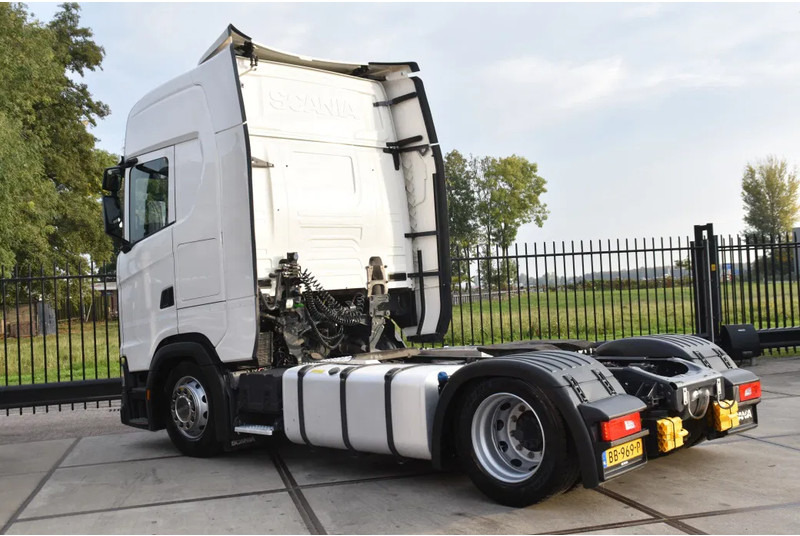 Scania S410 NGS 4x2EB MEGA 95 cm or 103 cm driving height - RETARDER - 793 TKM - FULL AIR - PARK. AIRCO - LEATHER SEATS - 2 x FUEL TANK - Tractor unit: picture 3 Scania S410 NGS 4x2EB MEGA 95 cm or 103 cm driving height - RETARDER - 793 TKM - FULL AIR - PARK. AIRCO - LEATHER SEATS - 2 x FUEL TANK - Tractor unit: picture 3