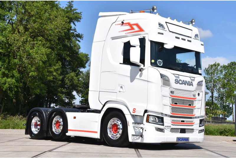Scania S500 NGS 6x2/4NB - RETARDER - FULL AIR - PARK. AIRCO - LEATHER SEATS - SLIDING FIFTH WHEEL - EXCELLENT CONDITION - - Tractor unit: picture 1 Scania S500 NGS 6x2/4NB - RETARDER - FULL AIR - PARK. AIRCO - LEATHER SEATS - SLIDING FIFTH WHEEL - EXCELLENT CONDITION - - Tractor unit: picture 1