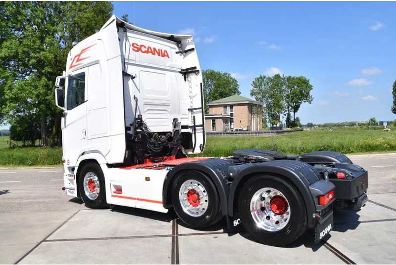 Scania S500 NGS 6x2/4NB - RETARDER - FULL AIR - PARK. AIRCO - LEATHER SEATS - SLIDING FIFTH WHEEL - EXCELLENT CONDITION - - Tractor unit: picture 3 Scania S500 NGS 6x2/4NB - RETARDER - FULL AIR - PARK. AIRCO - LEATHER SEATS - SLIDING FIFTH WHEEL - EXCELLENT CONDITION - - Tractor unit: picture 3