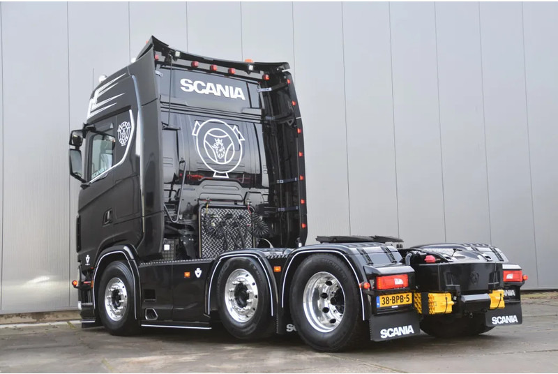 Scania S650 V8 NGS 6x2/4NB - 50 YEARS - FULL AIR - RETARDER - 453 TKM - FULL OPTIONS - EXHAUST PIPE - TOP CONDITION - - Tractor unit: picture 3 Scania S650 V8 NGS 6x2/4NB - 50 YEARS - FULL AIR - RETARDER - 453 TKM - FULL OPTIONS - EXHAUST PIPE - TOP CONDITION - - Tractor unit: picture 3