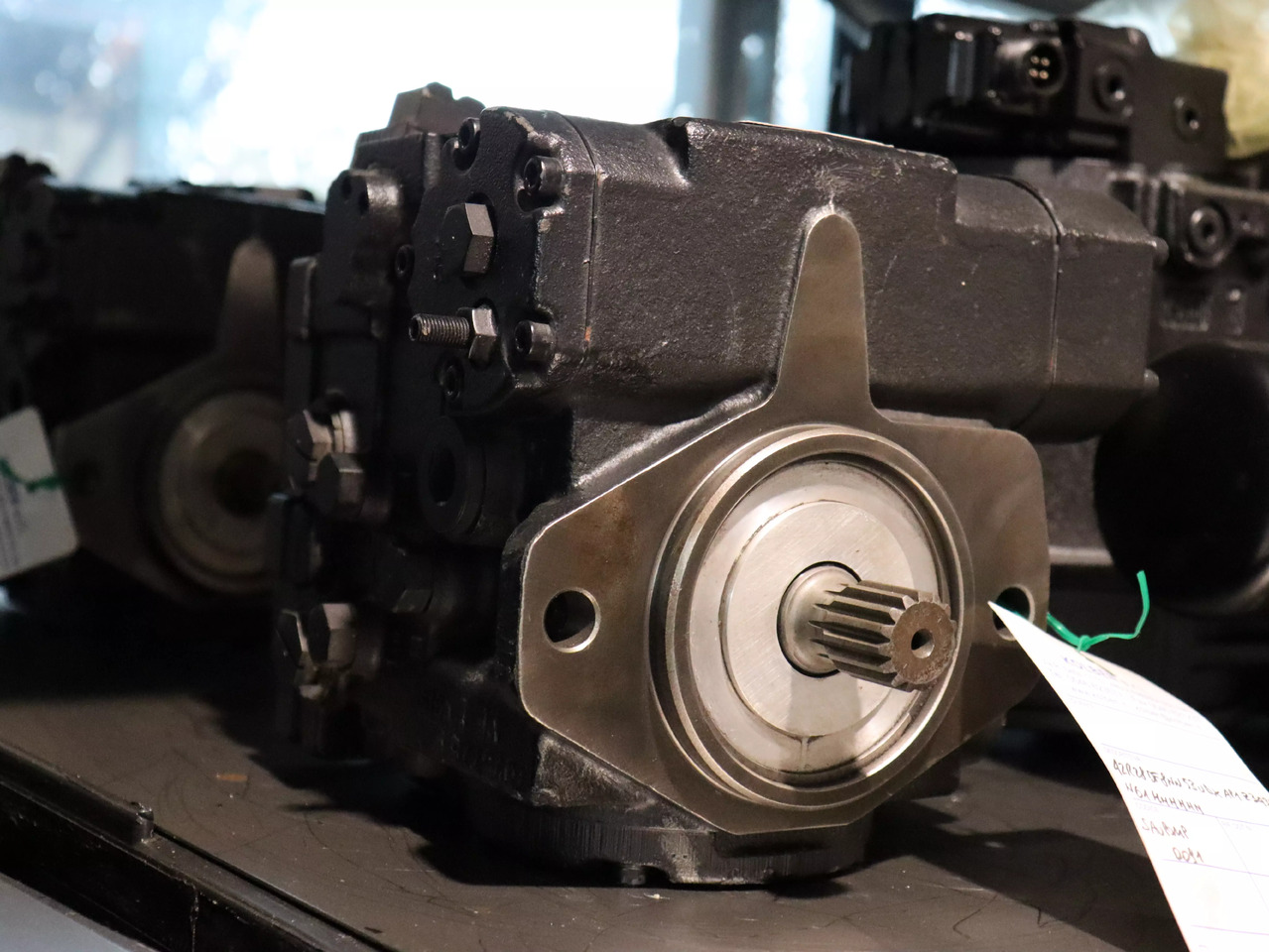 DANFOSS / SAUER 42R28DF8NN53UDXAP1Z3434N61NNNNN - Hydraulic pump for Construction machinery: picture 1 DANFOSS / SAUER 42R28DF8NN53UDXAP1Z3434N61NNNNN - Hydraulic pump for Construction machinery: picture 1