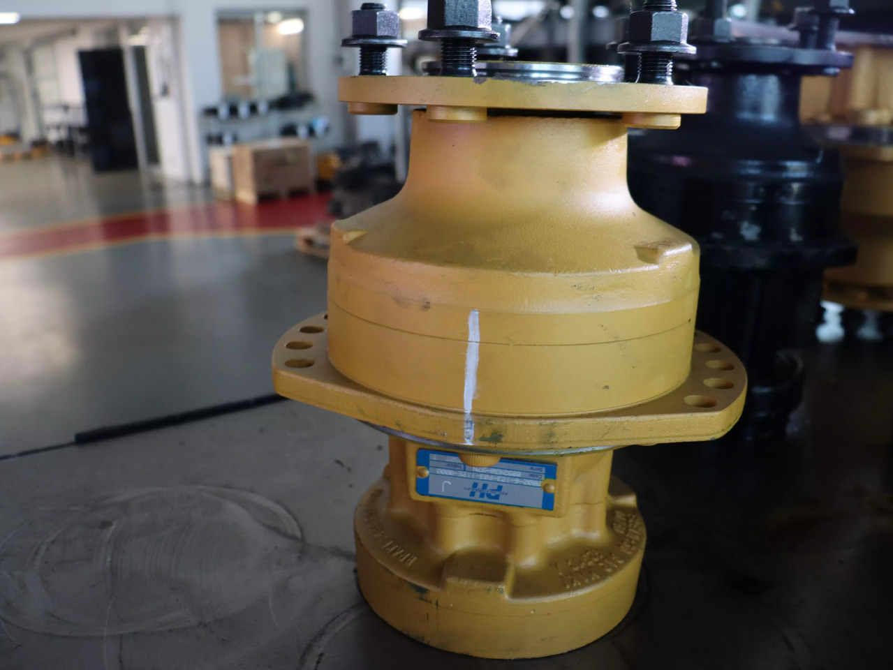 POCLAIN MS02-6-123-F03-112E-0000 - Hydraulic motor for Construction machinery: picture 1 POCLAIN MS02-6-123-F03-112E-0000 - Hydraulic motor for Construction machinery: picture 1