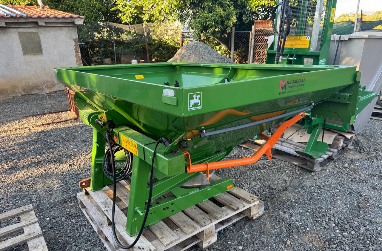 Spandiconcime - Fertilizer spreader: picture 1 Spandiconcime - Fertilizer spreader: picture 1