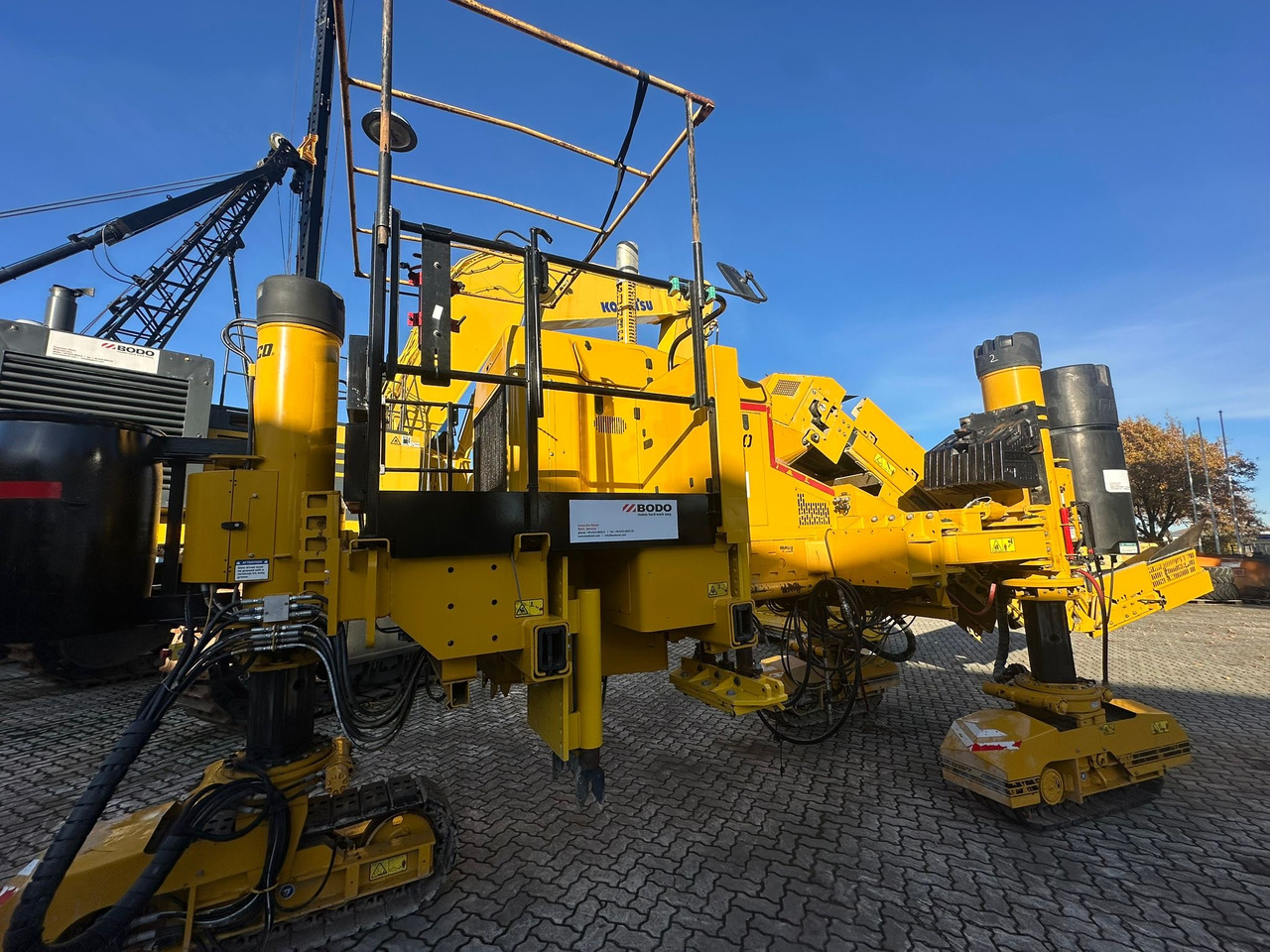 GOMACO 3300 - Slipform paver: picture 2 GOMACO 3300 - Slipform paver: picture 2