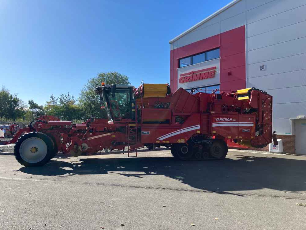 Grimme Varitron 220, 2 Row, Self-Propelled Potato Harvester - Harvester: picture 3 Grimme Varitron 220, 2 Row, Self-Propelled Potato Harvester - Harvester: picture 3