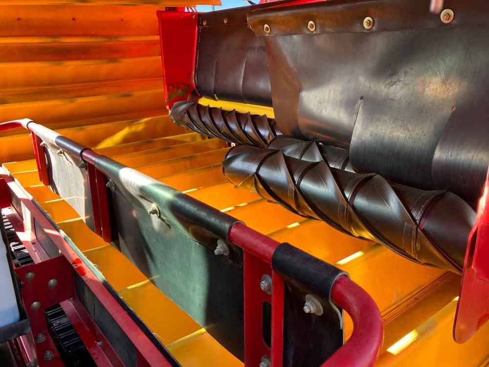 Grimme Varitron 220, 2 Row, Self-Propelled Potato Harvester - Harvester: picture 2 Grimme Varitron 220, 2 Row, Self-Propelled Potato Harvester - Harvester: picture 2