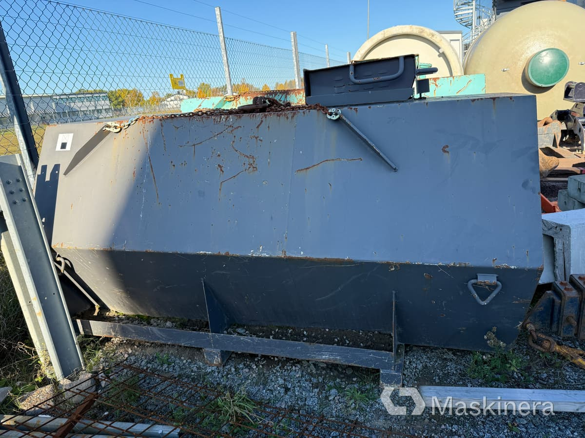 Bränsletank Färmartanken UN 1202 2000 liter - Storage tank: picture 3 Bränsletank Färmartanken UN 1202 2000 liter - Storage tank: picture 3