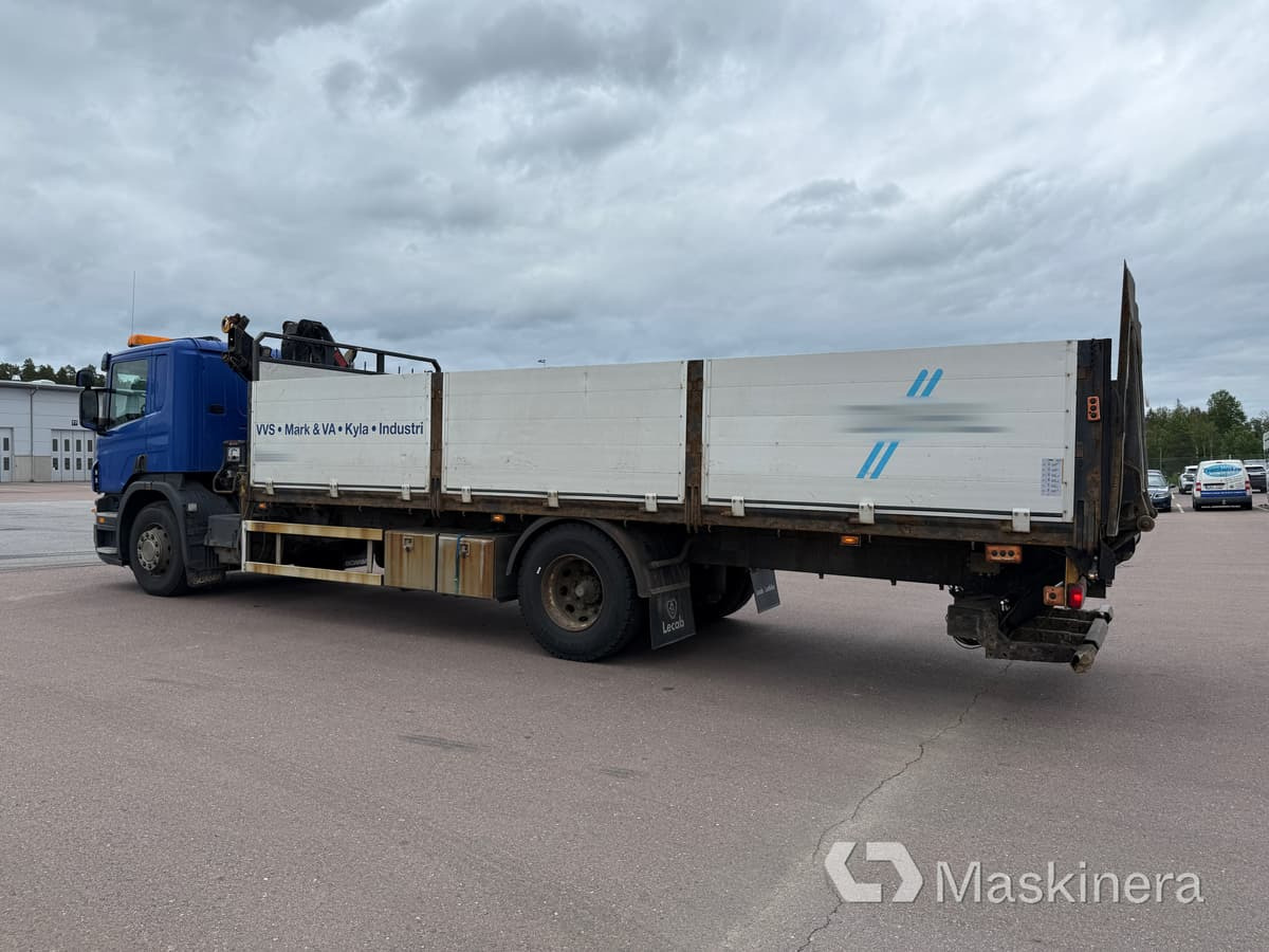 Brädgårdsbil med kran Scania P320 - Dropside/ Flatbed truck, Crane truck: picture 3 Brädgårdsbil med kran Scania P320 - Dropside/ Flatbed truck, Crane truck: picture 3