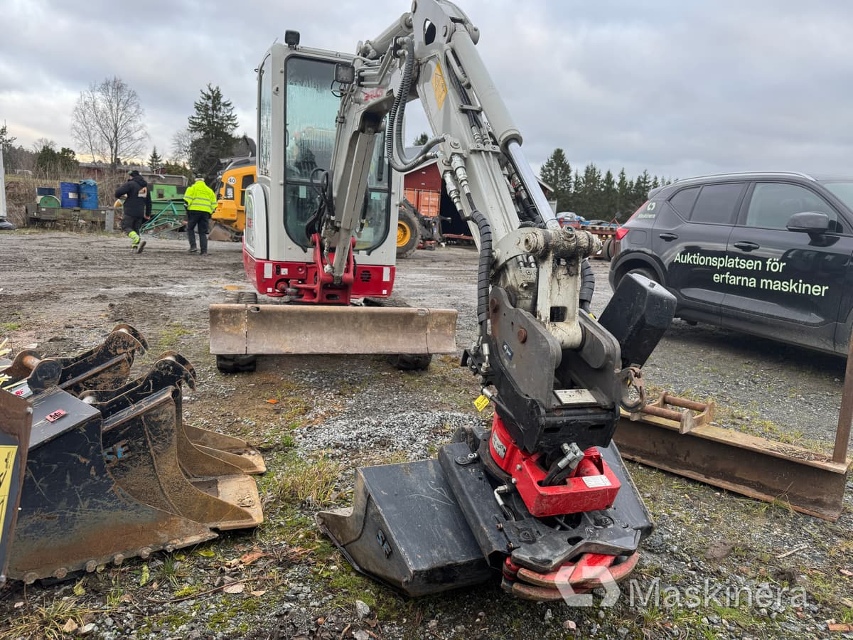 Grävmaskin Takeuchi TB225 - Crawler excavator: picture 2 Grävmaskin Takeuchi TB225 - Crawler excavator: picture 2
