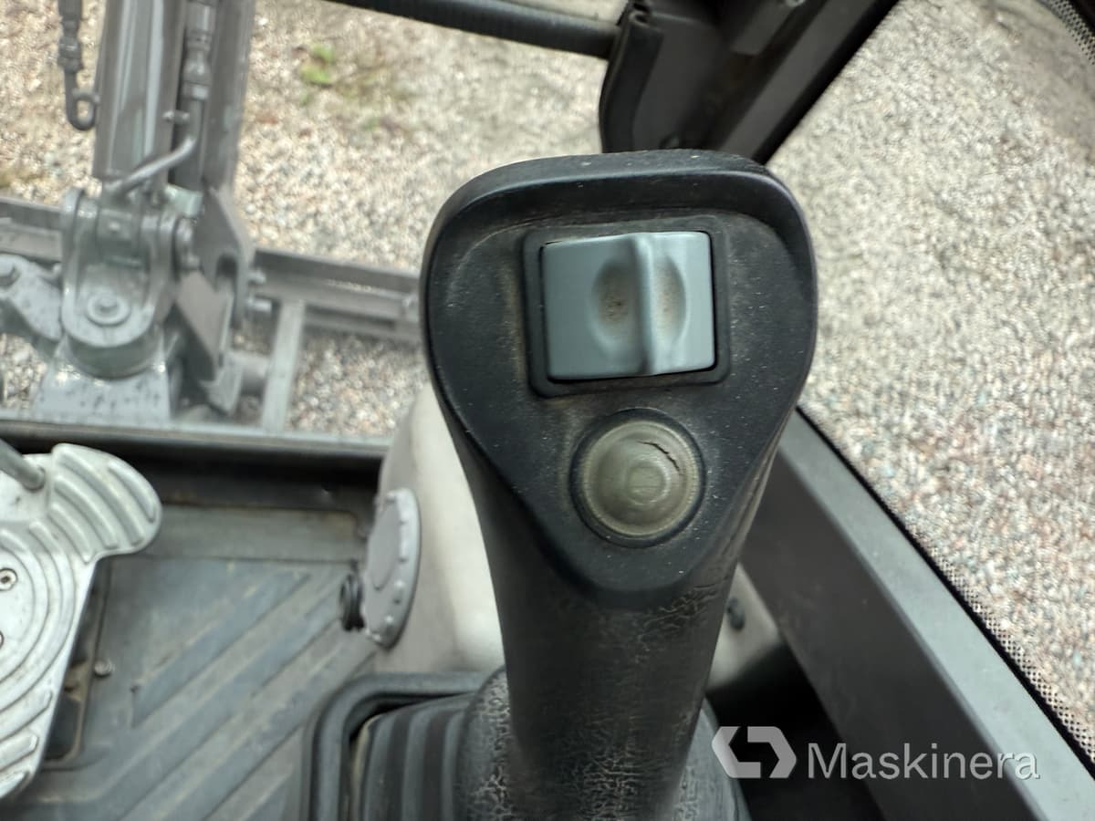 Crawler excavator Grävmaskin Volvo EC18C med redskap: picture 47