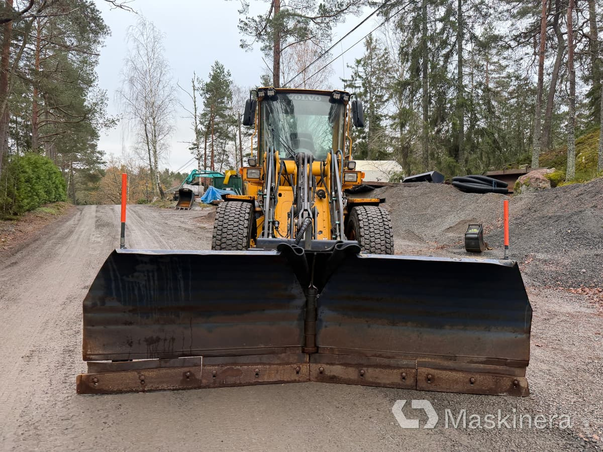 Hjullastare Volvo L50E med tillbehör - Wheel loader: picture 2 Hjullastare Volvo L50E med tillbehör - Wheel loader: picture 2