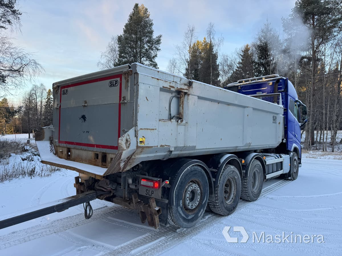 Lastbil Volvo FH16 750 med vagn - Tipper, Roll-off/ Skip trailer: picture 5 Lastbil Volvo FH16 750 med vagn - Tipper, Roll-off/ Skip trailer: picture 5