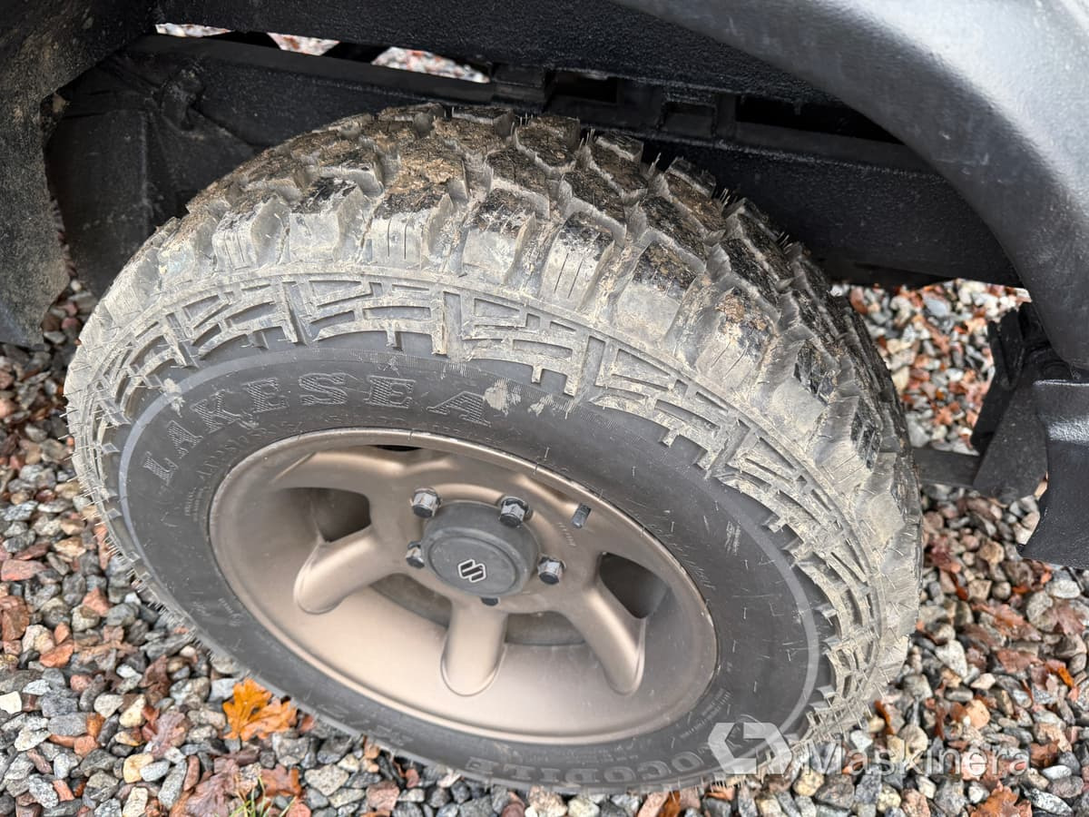 Small van Pickup Suzuki Samurai 1.9TD 4WD: picture 20 Small van Pickup Suzuki Samurai 1.9TD 4WD: picture 20