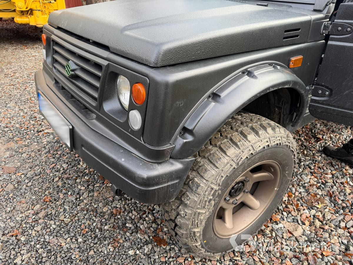 Small van Pickup Suzuki Samurai 1.9TD 4WD: picture 15 Small van Pickup Suzuki Samurai 1.9TD 4WD: picture 15