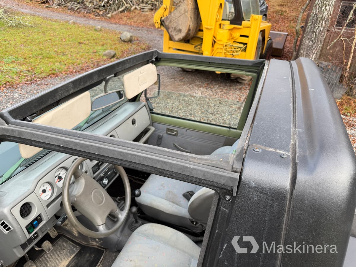 Small van Pickup Suzuki Samurai 1.9TD 4WD: picture 40 Small van Pickup Suzuki Samurai 1.9TD 4WD: picture 40