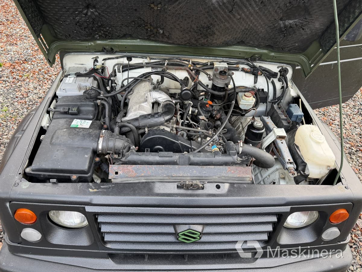 Small van Pickup Suzuki Samurai 1.9TD 4WD: picture 32 Small van Pickup Suzuki Samurai 1.9TD 4WD: picture 32