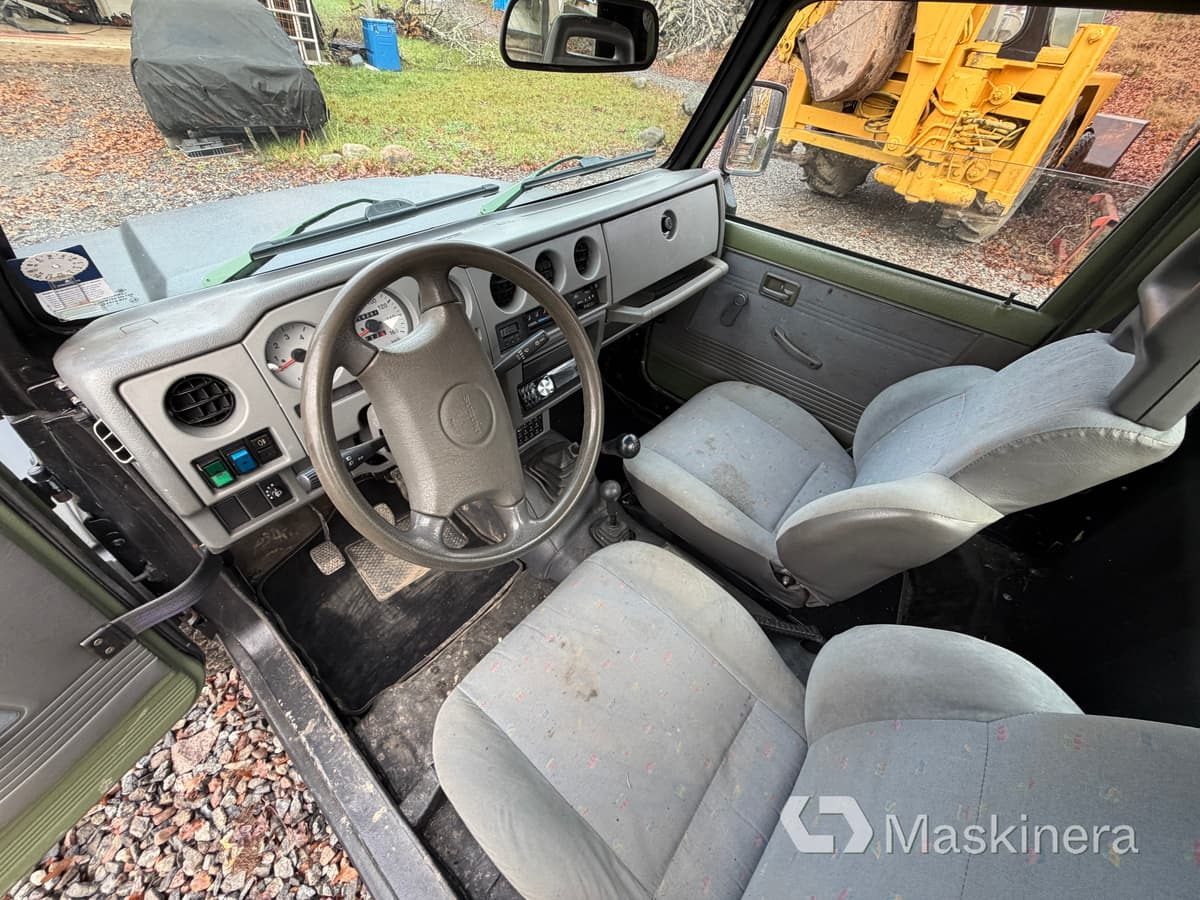 Small van Pickup Suzuki Samurai 1.9TD 4WD: picture 23 Small van Pickup Suzuki Samurai 1.9TD 4WD: picture 23