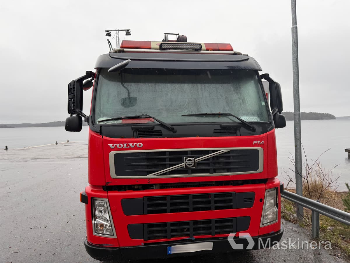 Sopbil Volvo FM 330 6x2 - Garbage truck: picture 2 Sopbil Volvo FM 330 6x2 - Garbage truck: picture 2