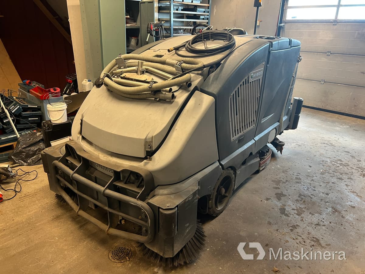Sopskurmaskin Nilfisk Hybrid CS7010 1200D - Road sweeper: picture 1 Sopskurmaskin Nilfisk Hybrid CS7010 1200D - Road sweeper: picture 1