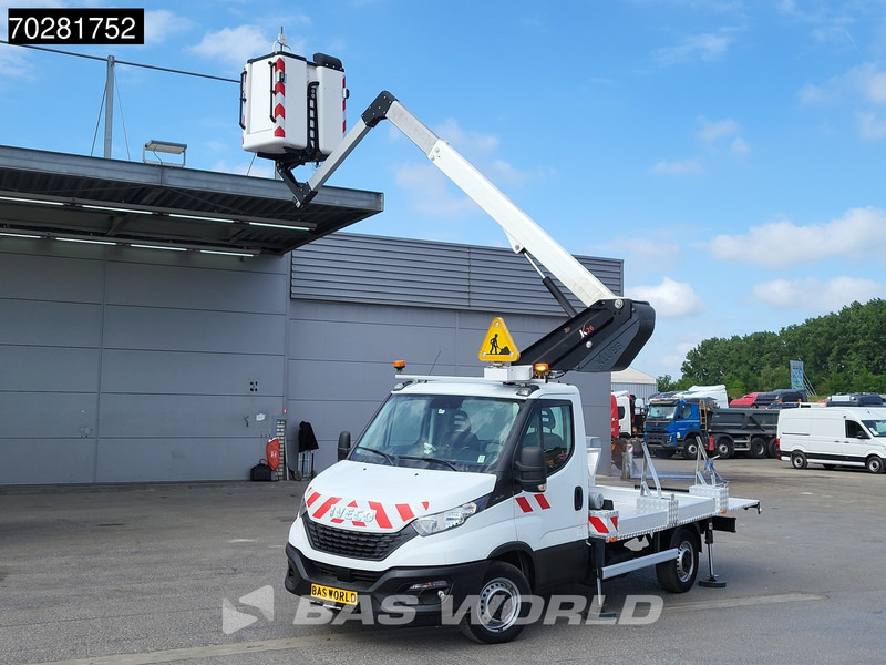 Iveco Daily 35S14 Hoogwerker 11meter Werkhoogte Klubb Navi Airco Cruise Cmaera Parkeersensoren Nacelle Arbeitsbühne 2Personen Airco Cruise c - Commercial vehicle: picture 3 Iveco Daily 35S14 Hoogwerker 11meter Werkhoogte Klubb Navi Airco Cruise Cmaera Parkeersensoren Nacelle Arbeitsbühne 2Personen Airco Cruise c - Commercial vehicle: picture 3
