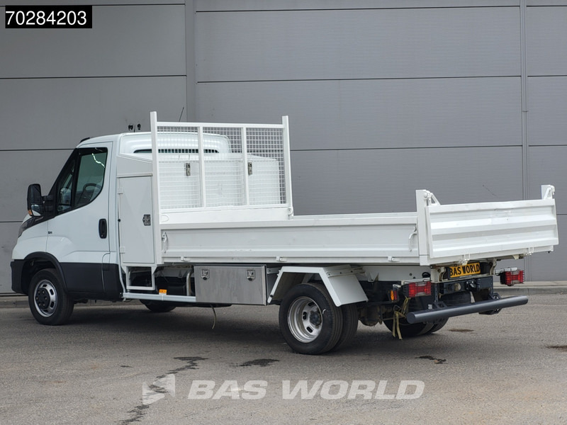 Iveco Daily 35C18 3.0L Automaat Kipper met Kist Dubbellucht 3,5t Trekhaak Cruise Euro6 Tipper Benne Kieper 2m3 Trekhaak Cruise control - Tipper van: picture 5 Iveco Daily 35C18 3.0L Automaat Kipper met Kist Dubbellucht 3,5t Trekhaak Cruise Euro6 Tipper Benne Kieper 2m3 Trekhaak Cruise control - Tipper van: picture 5