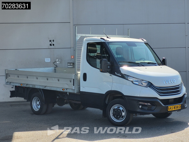 Iveco Daily 35C18 3.0L Open Laadbak Dubbellucht 3,5t Trekhaak Airco Cruise Camera Parkeersensoren Euro6 Meubelbak Koffer Airco Trekhaak Crui - Open body delivery van: picture 3 Iveco Daily 35C18 3.0L Open Laadbak Dubbellucht 3,5t Trekhaak Airco Cruise Camera Parkeersensoren Euro6 Meubelbak Koffer Airco Trekhaak Crui - Open body delivery van: picture 3