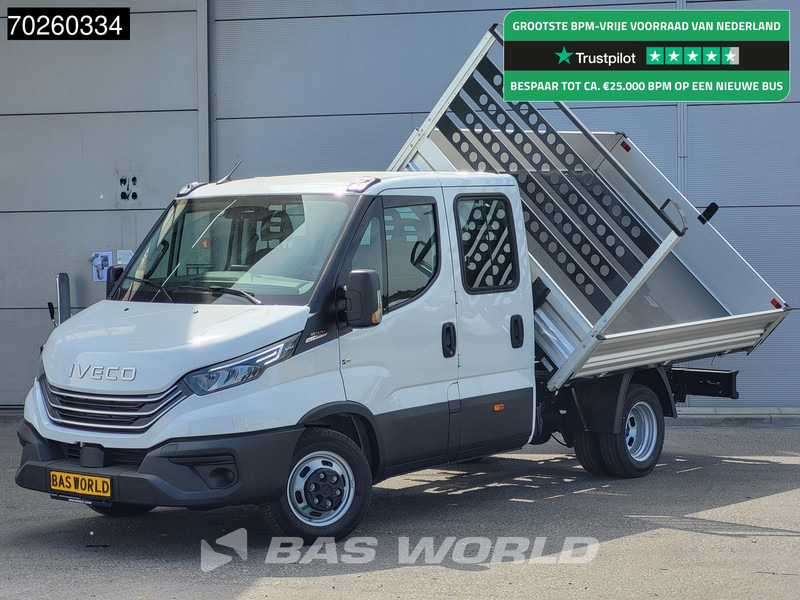 Iveco Daily 35C21 3-Zijdige Kipper Dubbel Cabine 210PK 3.0L Dubbellucht 3,5t Trekhaak ACC Airco LED Camera CarPlay Euro6 Tipper Benne Kieper - Tipper van: picture 1 Iveco Daily 35C21 3-Zijdige Kipper Dubbel Cabine 210PK 3.0L Dubbellucht 3,5t Trekhaak ACC Airco LED Camera CarPlay Euro6 Tipper Benne Kieper - Tipper van: picture 1
