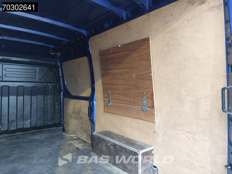 Panel van Iveco Daily 35S18 3.0L Automaat L2H2 3,5t Trekhaak 180PK Navi Airco Cruise Camera Parkeersensoren Imperiaal Velgen Euro6 L2 Airco Trekhaak C: picture 9