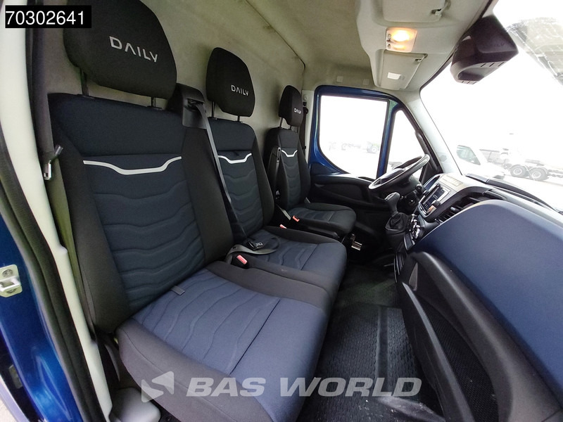 Panel van Iveco Daily 35S18 3.0L Automaat L2H2 3,5t Trekhaak 180PK Navi Airco Cruise Camera Parkeersensoren Imperiaal Velgen Euro6 L2 Airco Trekhaak C: picture 14