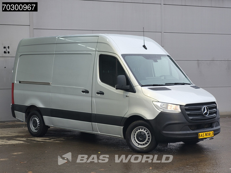 Mercedes-Benz Sprinter 315 CDI Automaat L2H2 150PK Airco Camera Parkeersensoren MBUX CarPlay Euro6 L2 Airco - Small van: picture 3 Mercedes-Benz Sprinter 315 CDI Automaat L2H2 150PK Airco Camera Parkeersensoren MBUX CarPlay Euro6 L2 Airco - Small van: picture 3