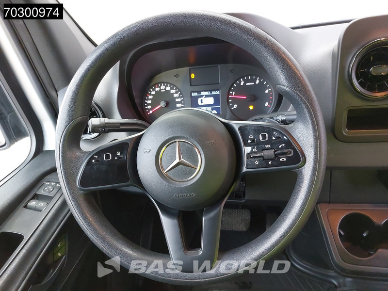 Small van Mercedes-Benz Sprinter 315 CDI Automaat L2H2 150PK Airco Camera Parkeersensoren MBUX CarPlay Euro6 L2 Airco: picture 16