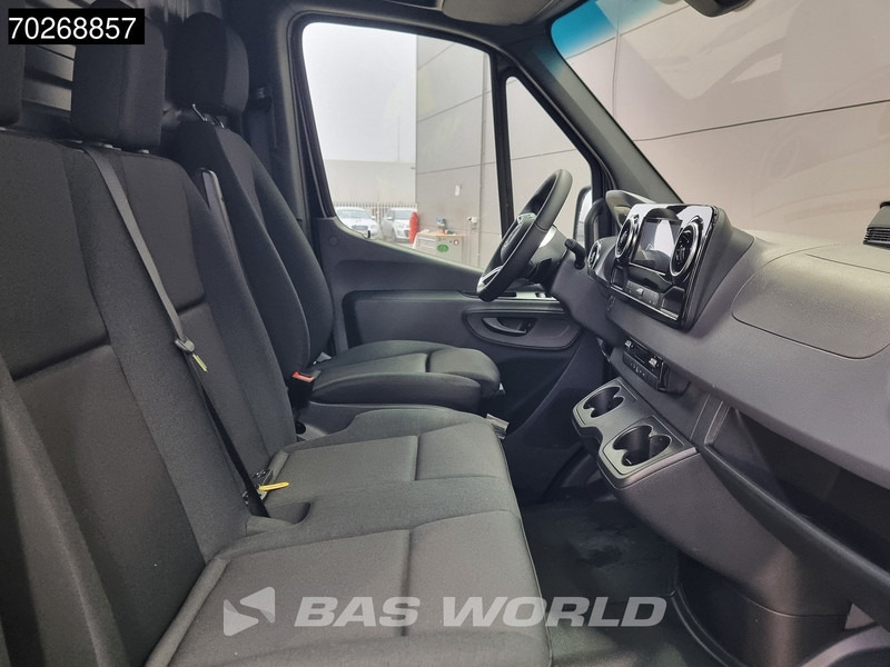 New Panel van Mercedes-Benz Sprinter 319 CDI Automaat L2H2 model 2025 Camera MBUX LED Airco Cruise Airco Cruise control: picture 12