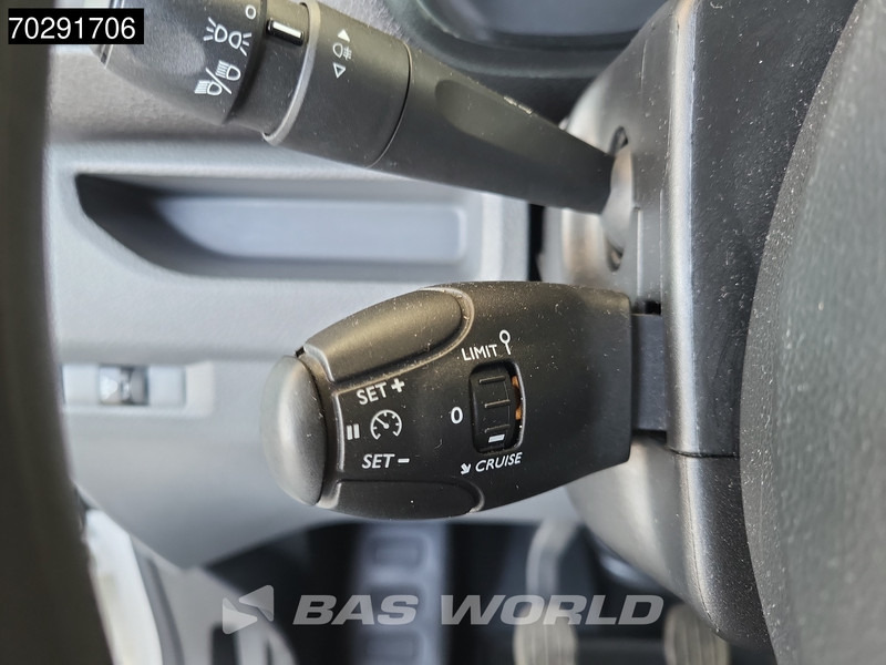 Leasing of Peugeot Expert 102PK Personenvervoer 9-Persoons L1H1 Airco Cruise Euro6 APK 03-2026 TV Taxi Kombi Passenger Transport Tourer L1 Airco Cruise co Peugeot Expert 102PK Personenvervoer 9-Persoons L1H1 Airco Cruise Euro6 APK 03-2026 TV Taxi Kombi Passenger Transport Tourer L1 Airco Cruise co: picture 18 Leasing of Peugeot Expert 102PK Personenvervoer 9-Persoons L1H1 Airco Cruise Euro6 APK 03-2026 TV Taxi Kombi Passenger Transport Tourer L1 Airco Cruise co Peugeot Expert 102PK Personenvervoer 9-Persoons L1H1 Airco Cruise Euro6 APK 03-2026 TV Taxi Kombi Passenger Transport Tourer L1 Airco Cruise co: picture 18