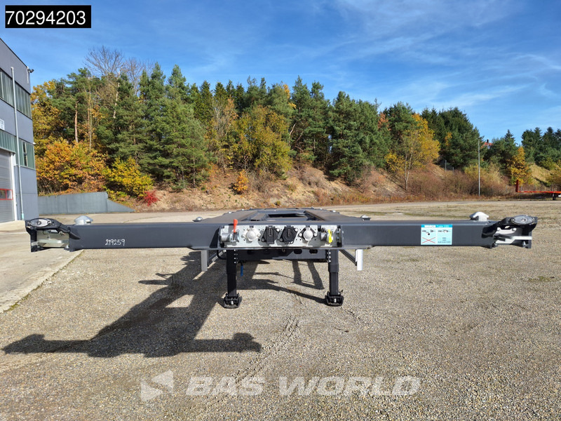 Kässbohrer K.SHG S / 40 - 12 / 27 EU 3 axles Front – Middle – Rear Extendable Container Chassis - Curtainsider semi-trailer: picture 5 Kässbohrer K.SHG S / 40 - 12 / 27 EU 3 axles Front – Middle – Rear Extendable Container Chassis - Curtainsider semi-trailer: picture 5