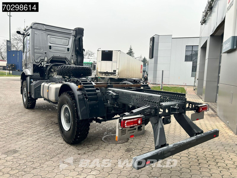 Mercedes-Benz Acrocs 2051 Arocs 4X4 NEW 4x4 chassis! Camper base Steel suspension Big-Axle Automatic Euro 6 - Cab chassis truck: picture 2 Mercedes-Benz Acrocs 2051 Arocs 4X4 NEW 4x4 chassis! Camper base Steel suspension Big-Axle Automatic Euro 6 - Cab chassis truck: picture 2