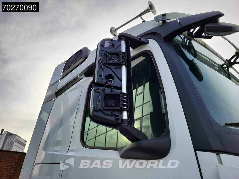 Tractor unit Mercedes-Benz Actros 1942 Actros 4X2 StreamSpace PTO: picture 6