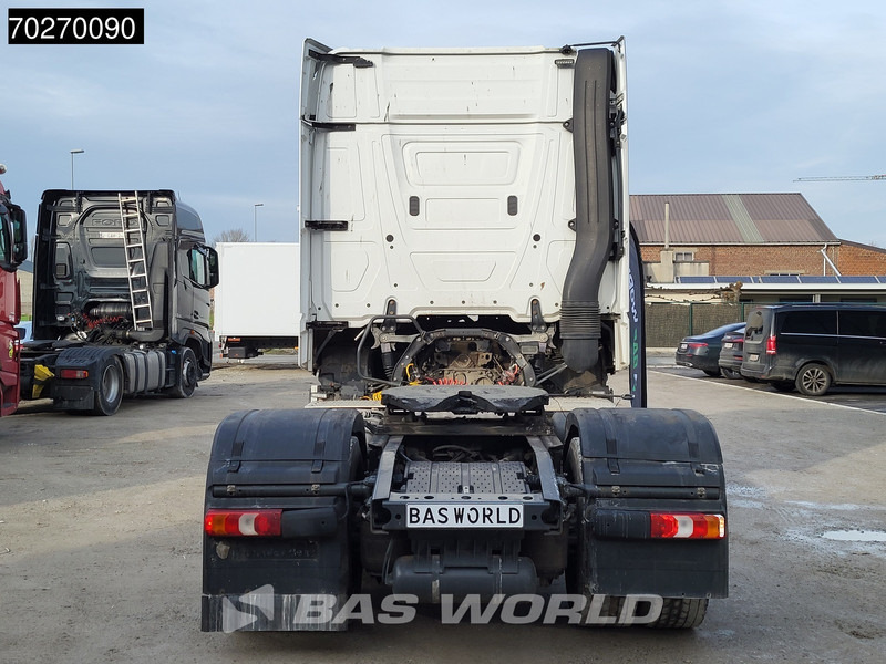 Tractor unit Mercedes-Benz Actros 1942 Actros 4X2 StreamSpace PTO: picture 13