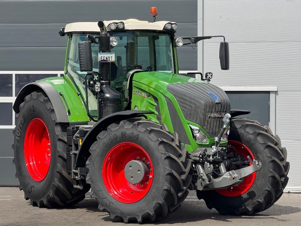 Fendt 930 Vario S4 Profi Plus - Farm tractor: picture 1 Fendt 930 Vario S4 Profi Plus - Farm tractor: picture 1