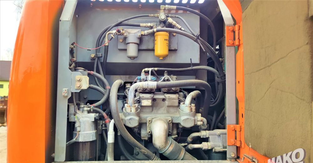 Wheel excavator Hitachi ZX140W-3: picture 9