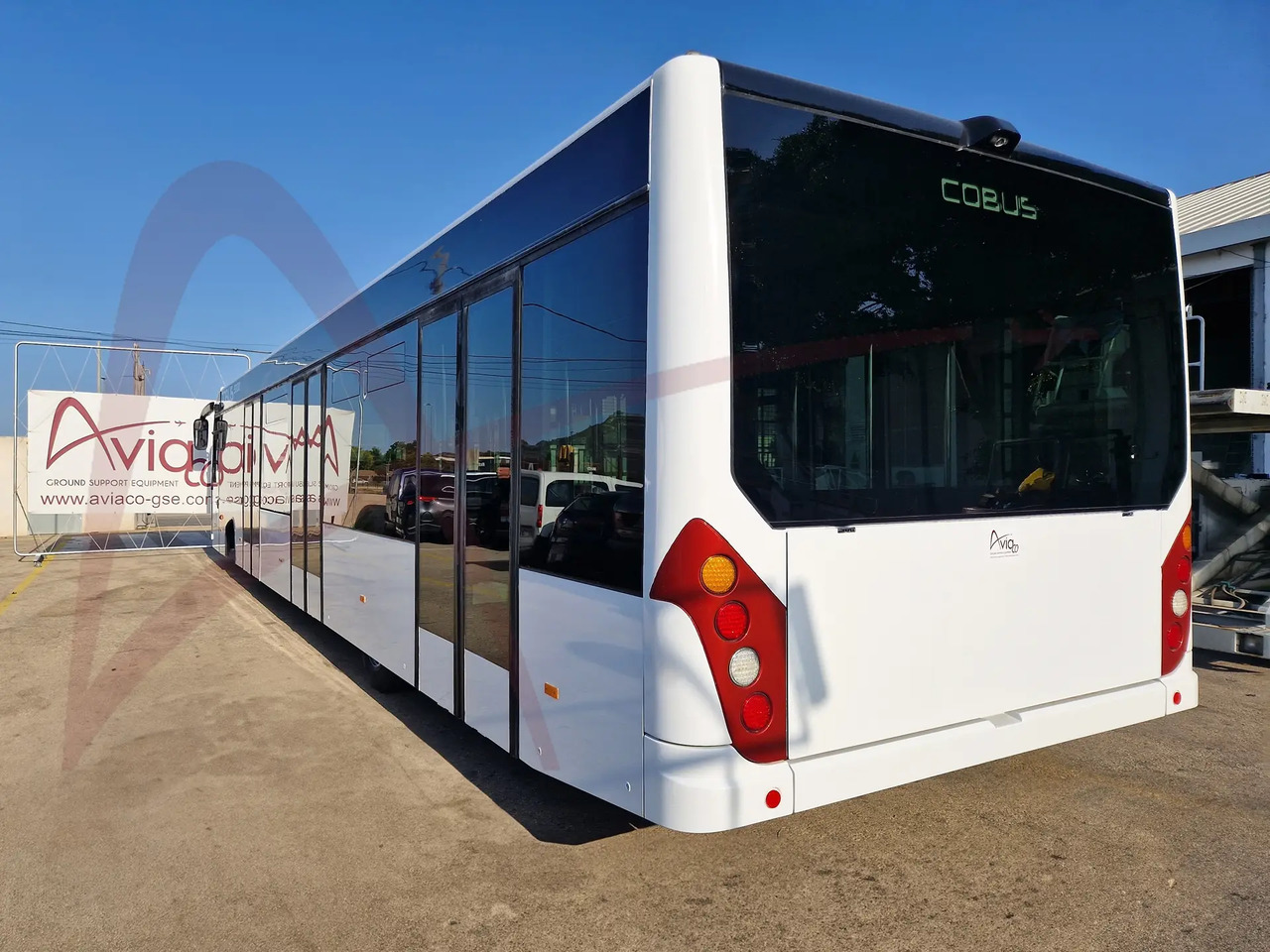 CONTRAC COBUS 3000 - Airport bus: picture 4 CONTRAC COBUS 3000 - Airport bus: picture 4