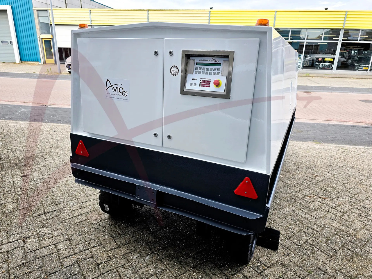 HITZINGER GPU120D - Ground power unit: picture 3 HITZINGER GPU120D - Ground power unit: picture 3